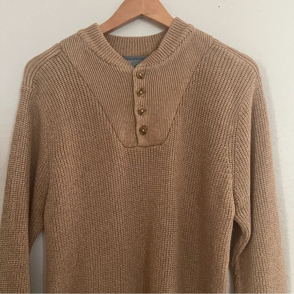 Northcrest Classic Men's Sz L Tan Camel military henley Sweater Button Detail